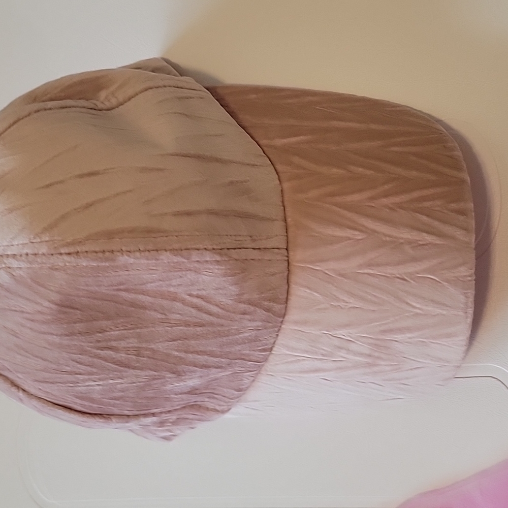 Never wore velvet pink hat
